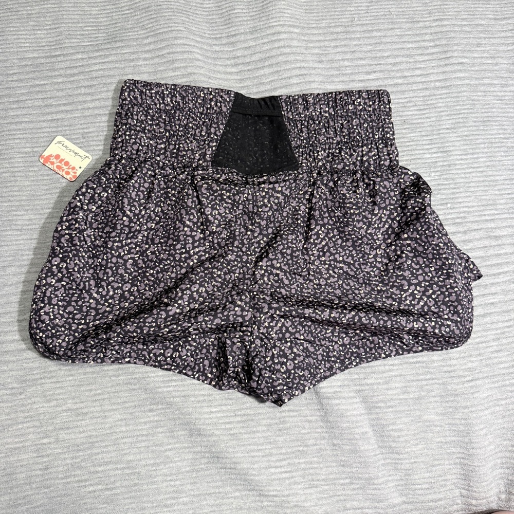 Free People Movement Leopard Print The Way Home Shorts NWT Size Large - Picture 5 of 9